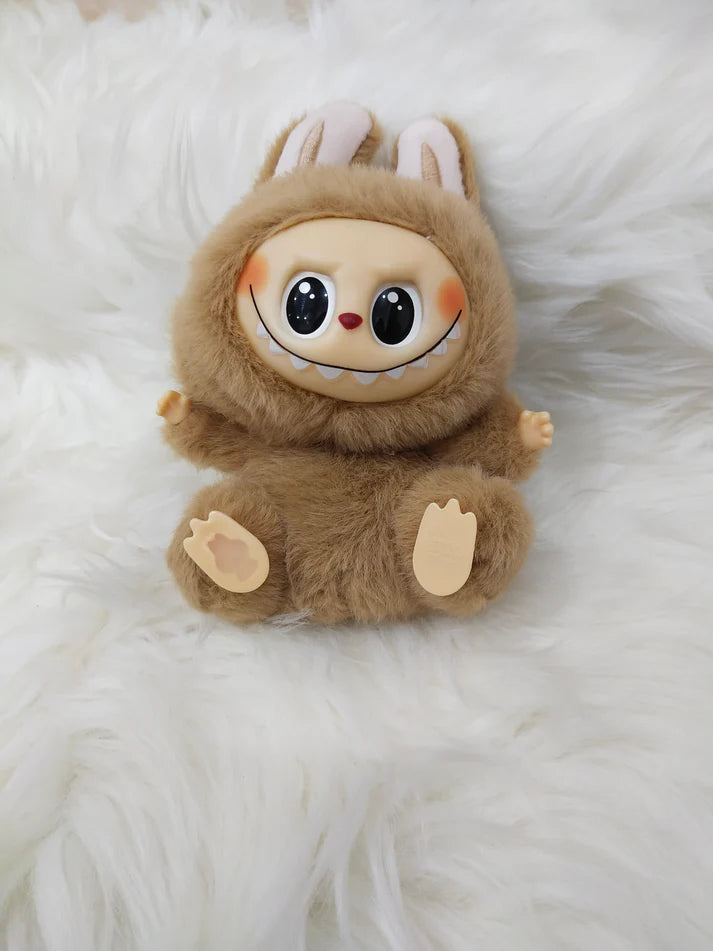 Labubu hace a seat Monster Keychain Blind Box and big into energy (Random Character) - 1 Piece